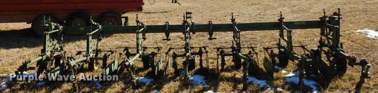 image for item DF0041 John Deere RG630  row crop cultivator