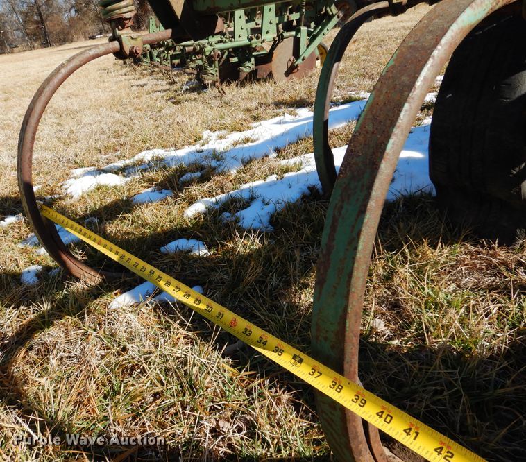 image for item DF0042 John Deere E1600  chisel