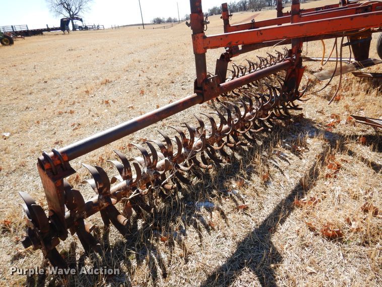 image for item DF0107 Sunflower 79J-14  sweep plow