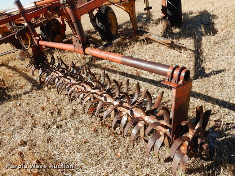image for item DF0107 Sunflower 79J-14  sweep plow