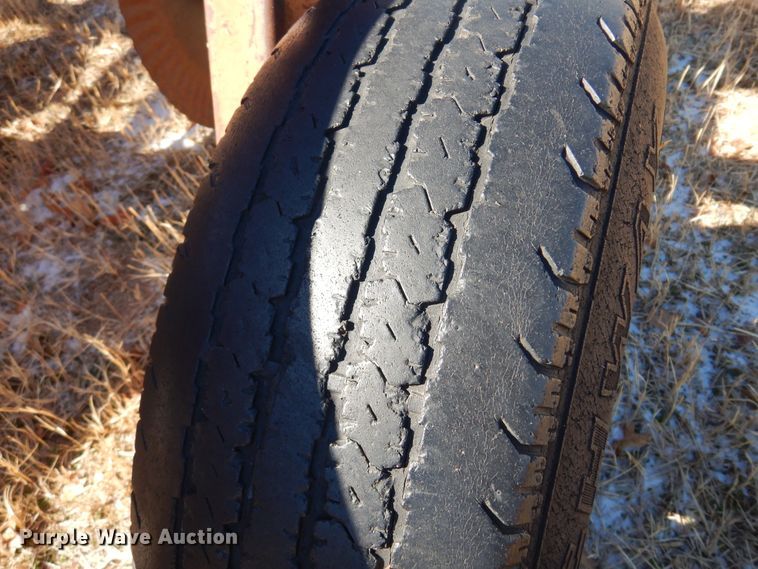 image for item DF0107 Sunflower 79J-14  sweep plow