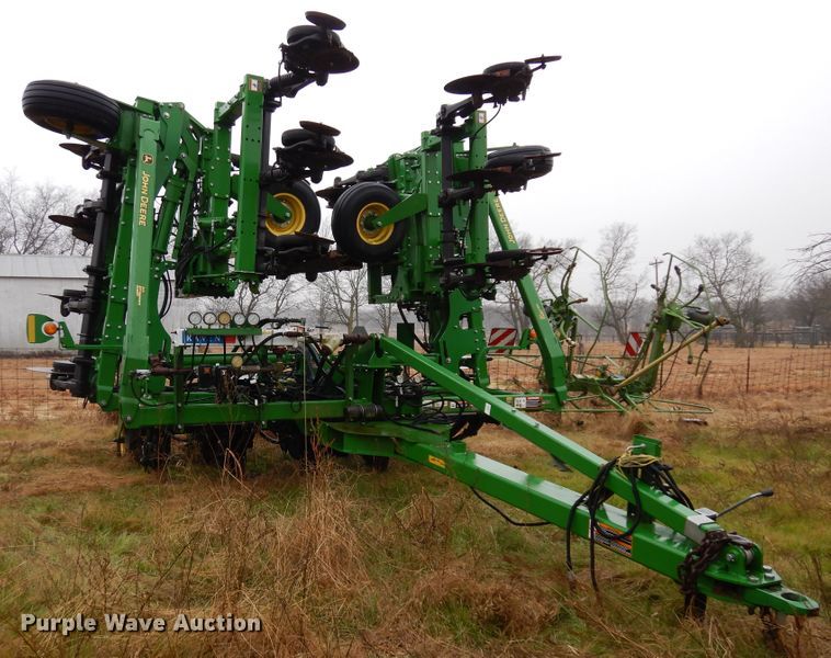 image for item DI8660 2015 John Deere HSLD 2510H  NH3 applicator