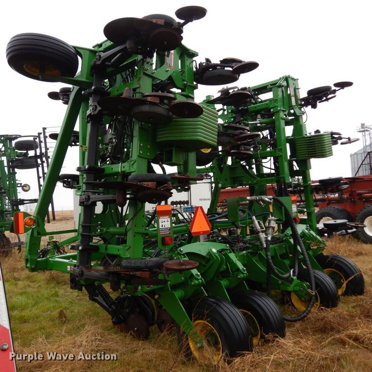 image for item DI8660 2015 John Deere HSLD 2510H  NH3 applicator