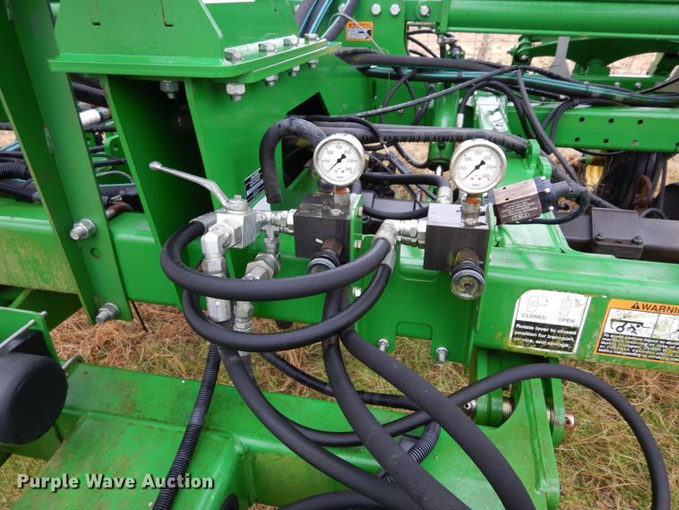 image for item DI8660 2015 John Deere HSLD 2510H  NH3 applicator