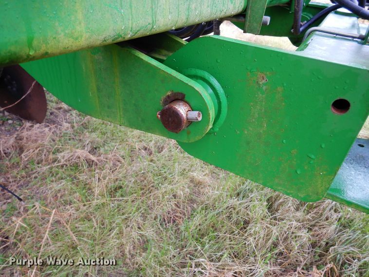 image for item DI8660 2015 John Deere HSLD 2510H  NH3 applicator