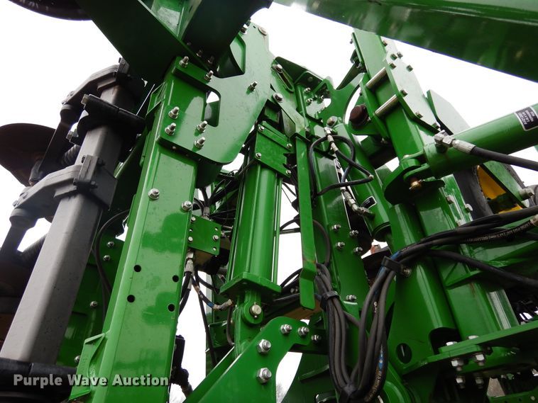 image for item DI8660 2015 John Deere HSLD 2510H  NH3 applicator