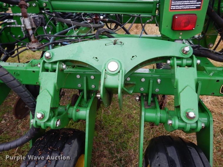 image for item DI8660 2015 John Deere HSLD 2510H  NH3 applicator