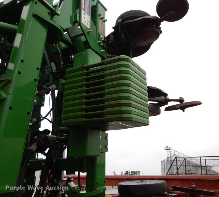 image for item DI8660 2015 John Deere HSLD 2510H  NH3 applicator