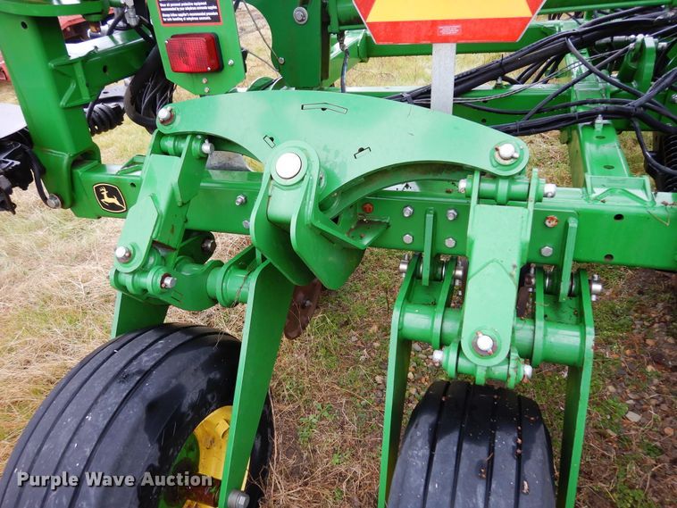 image for item DI8660 2015 John Deere HSLD 2510H  NH3 applicator