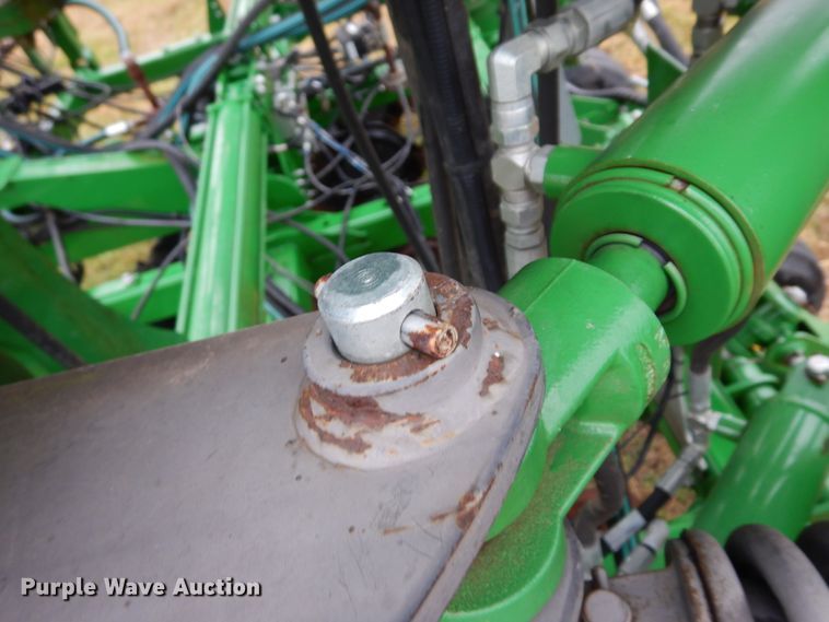 image for item DI8660 2015 John Deere HSLD 2510H  NH3 applicator