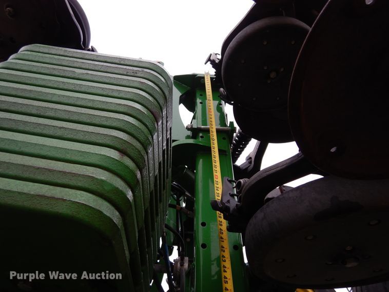 image for item DI8660 2015 John Deere HSLD 2510H  NH3 applicator