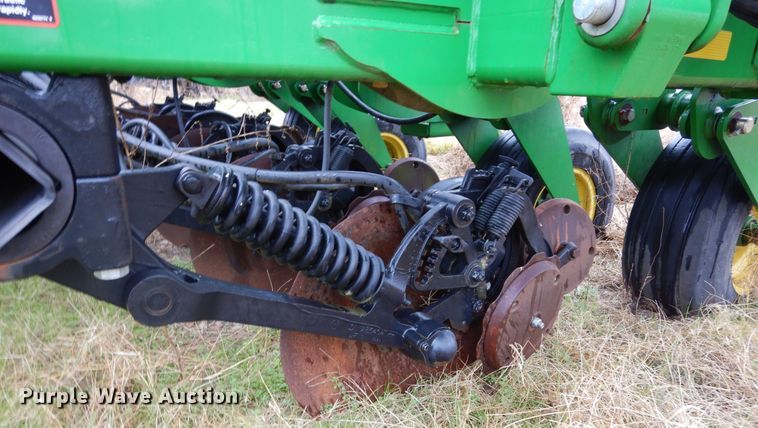 image for item DI8660 2015 John Deere HSLD 2510H  NH3 applicator