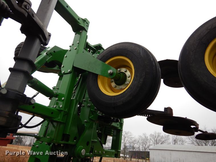 image for item DI8660 2015 John Deere HSLD 2510H  NH3 applicator