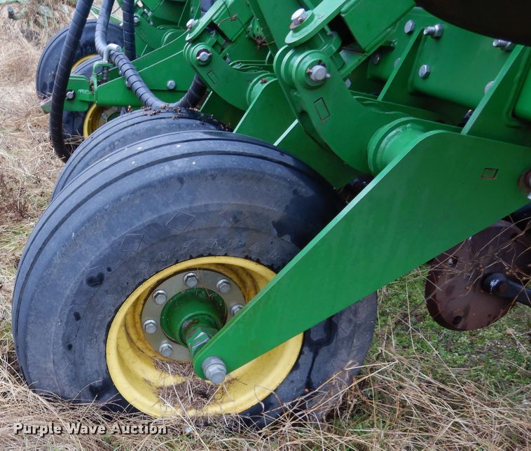 image for item DI8660 2015 John Deere HSLD 2510H  NH3 applicator