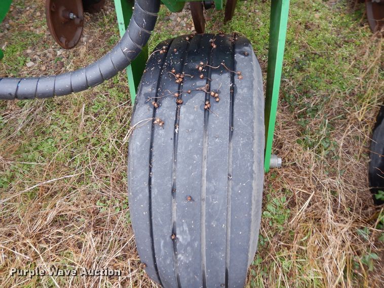 image for item DI8660 2015 John Deere HSLD 2510H  NH3 applicator