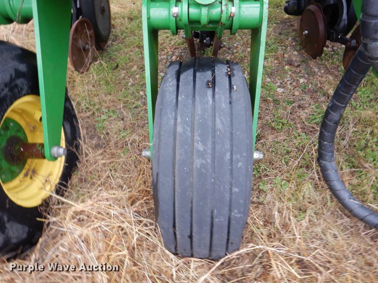 image for item DI8660 2015 John Deere HSLD 2510H  NH3 applicator