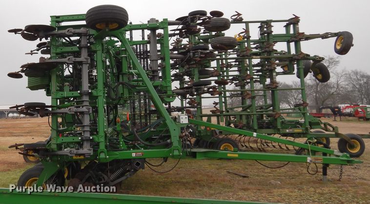 image for item DI8661 2015 John Deere HSLD 2510H  NH3 applicator