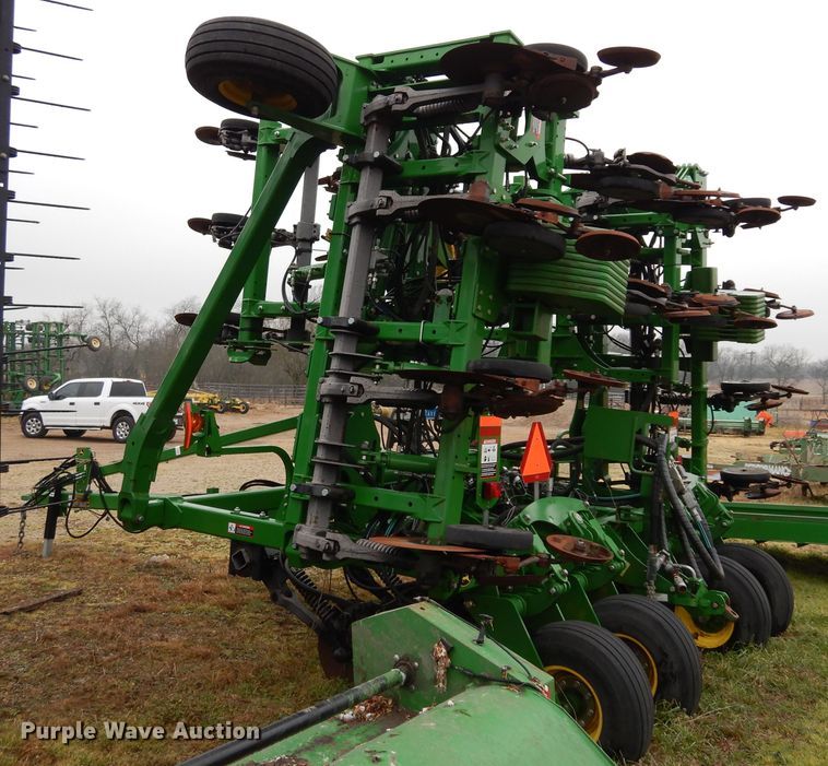 image for item DI8661 2015 John Deere HSLD 2510H  NH3 applicator