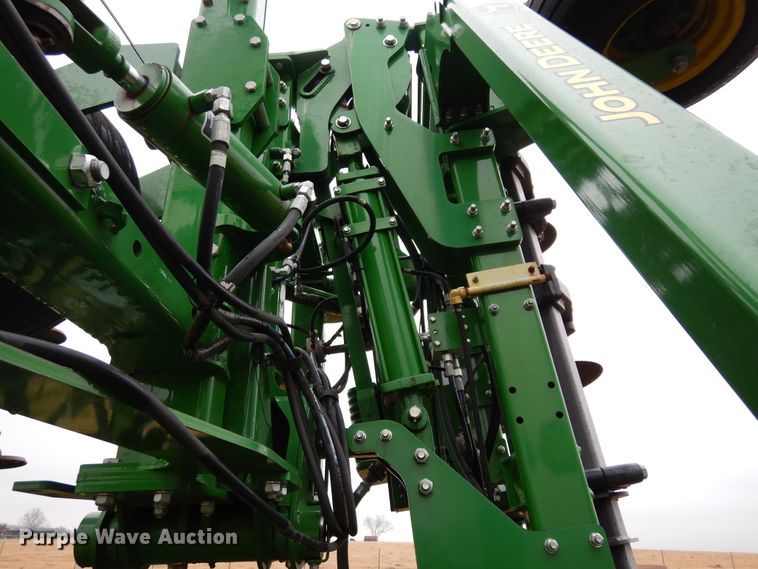 image for item DI8661 2015 John Deere HSLD 2510H  NH3 applicator