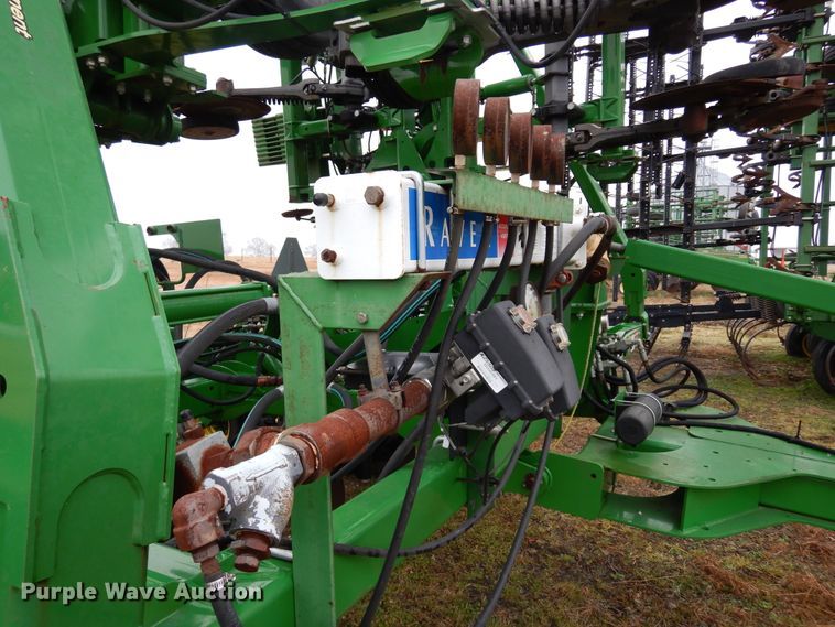 image for item DI8661 2015 John Deere HSLD 2510H  NH3 applicator