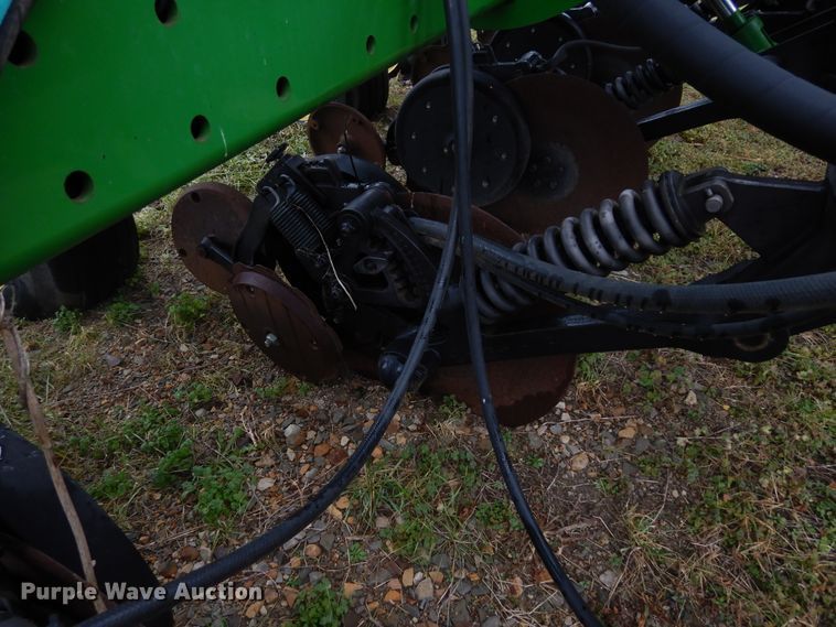 image for item DI8661 2015 John Deere HSLD 2510H  NH3 applicator