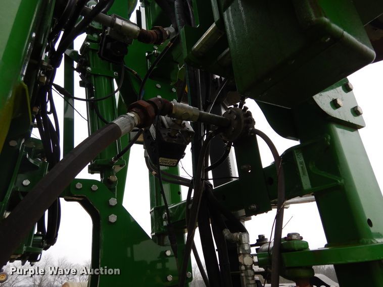 image for item DI8661 2015 John Deere HSLD 2510H  NH3 applicator