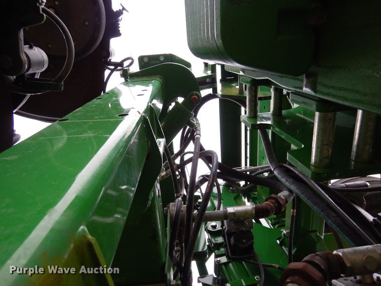 image for item DI8661 2015 John Deere HSLD 2510H  NH3 applicator