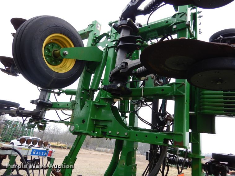 image for item DI8661 2015 John Deere HSLD 2510H  NH3 applicator