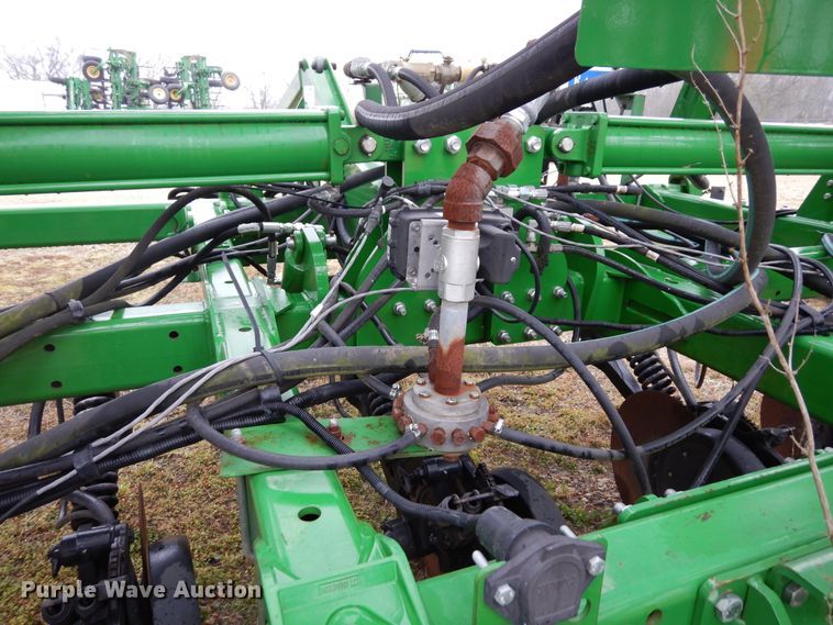 image for item DI8661 2015 John Deere HSLD 2510H  NH3 applicator