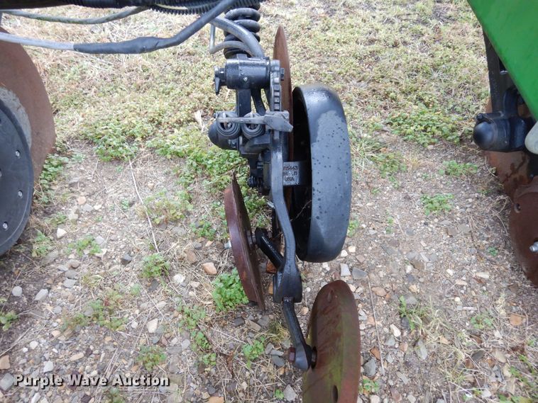 image for item DI8661 2015 John Deere HSLD 2510H  NH3 applicator