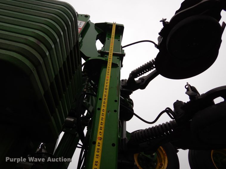 image for item DI8661 2015 John Deere HSLD 2510H  NH3 applicator