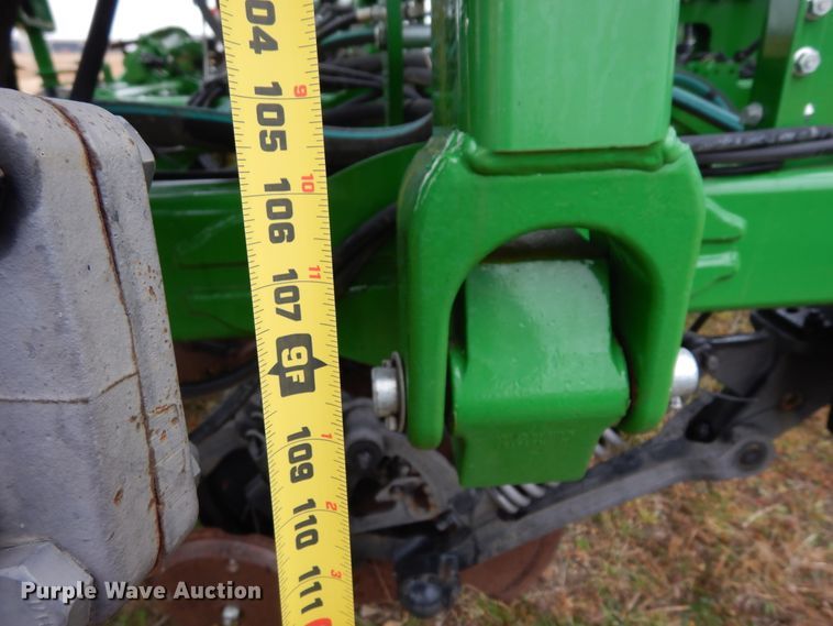 image for item DI8661 2015 John Deere HSLD 2510H  NH3 applicator