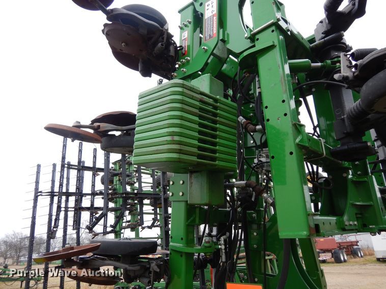 image for item DI8661 2015 John Deere HSLD 2510H  NH3 applicator