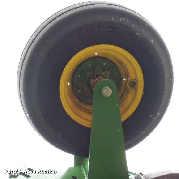 image for item DI8661 2015 John Deere HSLD 2510H  NH3 applicator