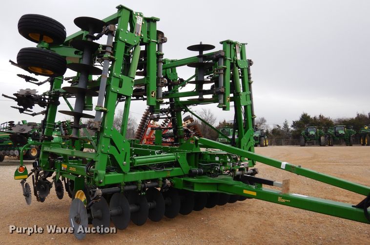 image for item DI8662 2013 John Deere 2510S  strip-till