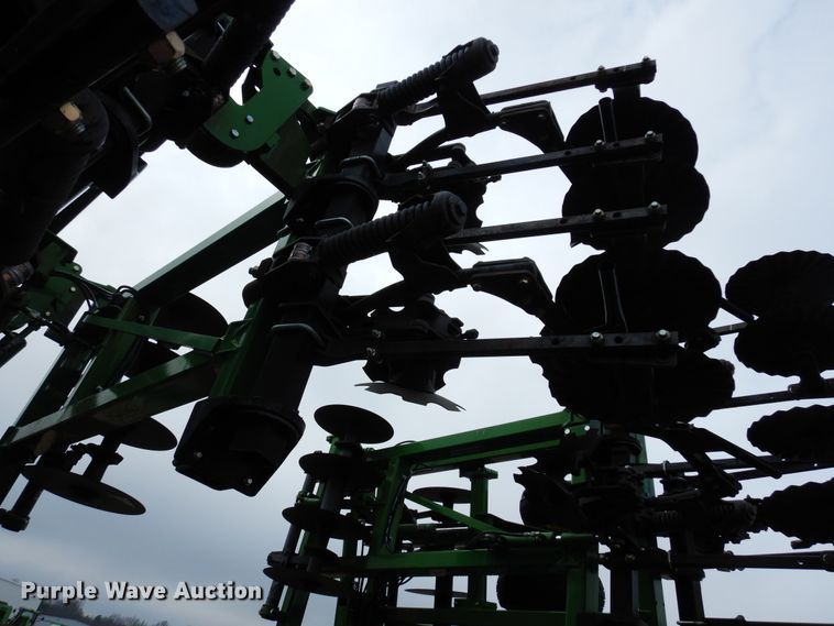 image for item DI8662 2013 John Deere 2510S  strip-till