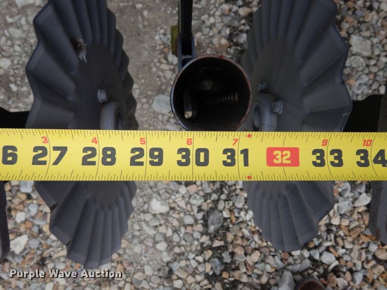 image for item DI8662 2013 John Deere 2510S  strip-till