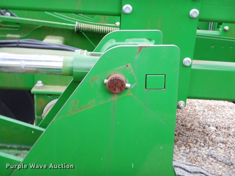 image for item DI8662 2013 John Deere 2510S  strip-till