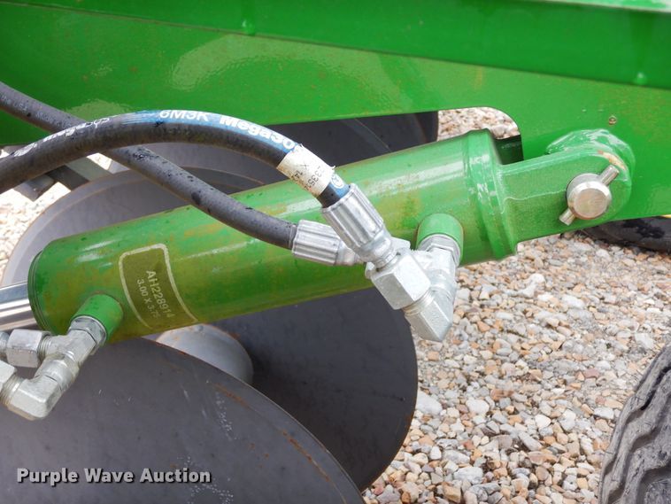 image for item DI8662 2013 John Deere 2510S  strip-till