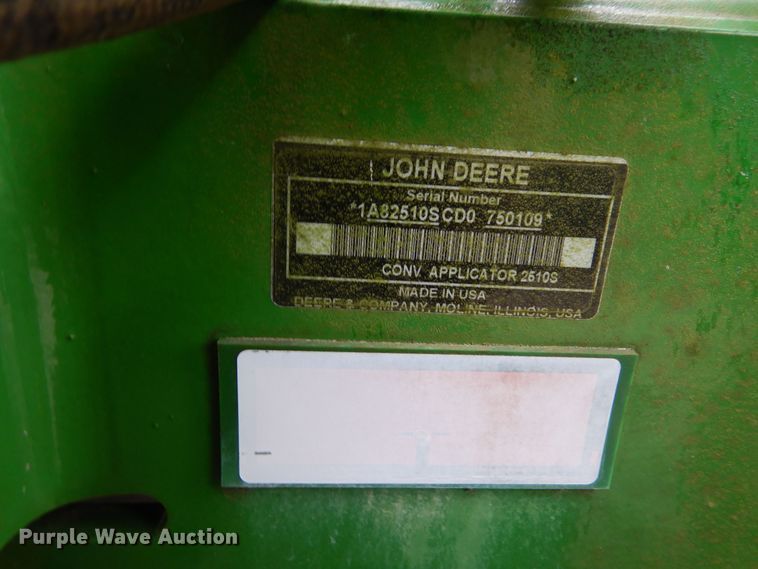 image for item DI8662 2013 John Deere 2510S  strip-till