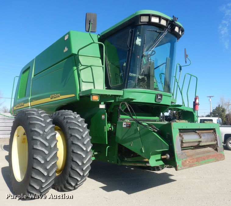 image for item DJ1264 2001 John Deere 9750 STS  combine