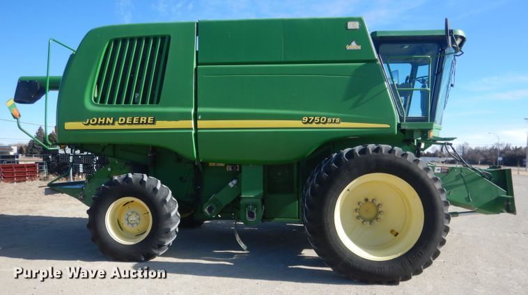 image for item DJ1264 2001 John Deere 9750 STS  combine