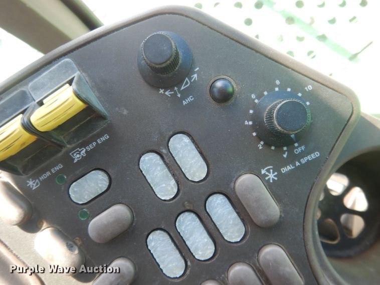 image for item DJ1264 2001 John Deere 9750 STS  combine