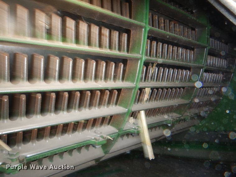 image for item DJ1264 2001 John Deere 9750 STS  combine