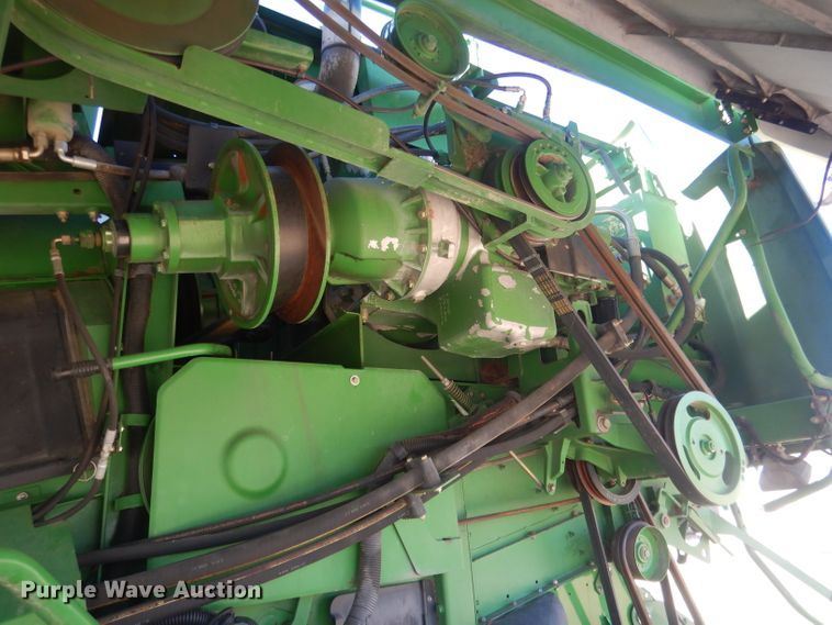 image for item DJ1264 2001 John Deere 9750 STS  combine