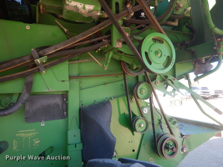 image for item DJ1264 2001 John Deere 9750 STS  combine