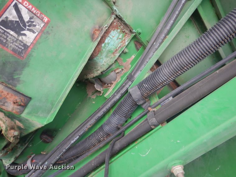 image for item DJ1264 2001 John Deere 9750 STS  combine