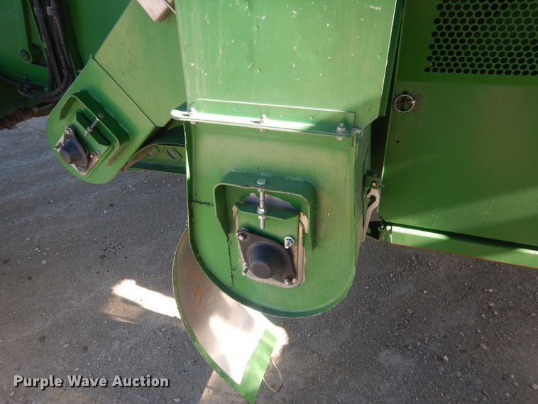 image for item DJ1264 2001 John Deere 9750 STS  combine