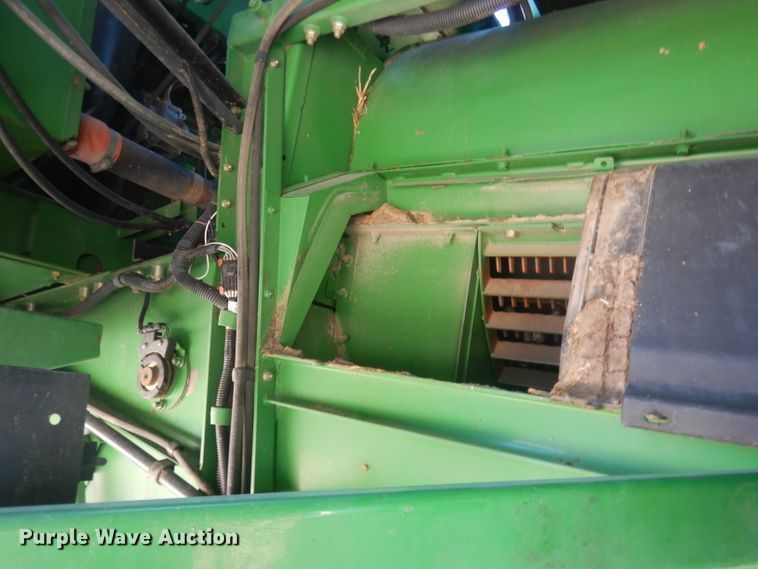 image for item DJ1264 2001 John Deere 9750 STS  combine