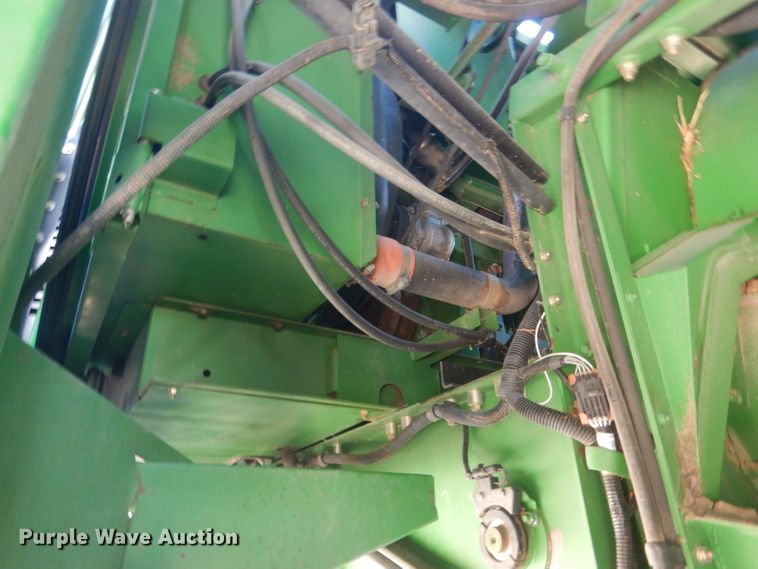 image for item DJ1264 2001 John Deere 9750 STS  combine